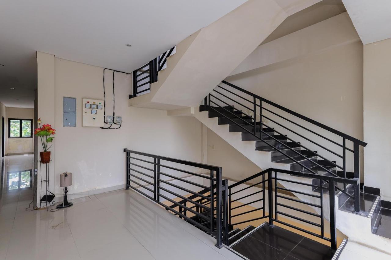 Urbanview Hotel Wg Jimbaran Bali Ungasan Exterior foto
